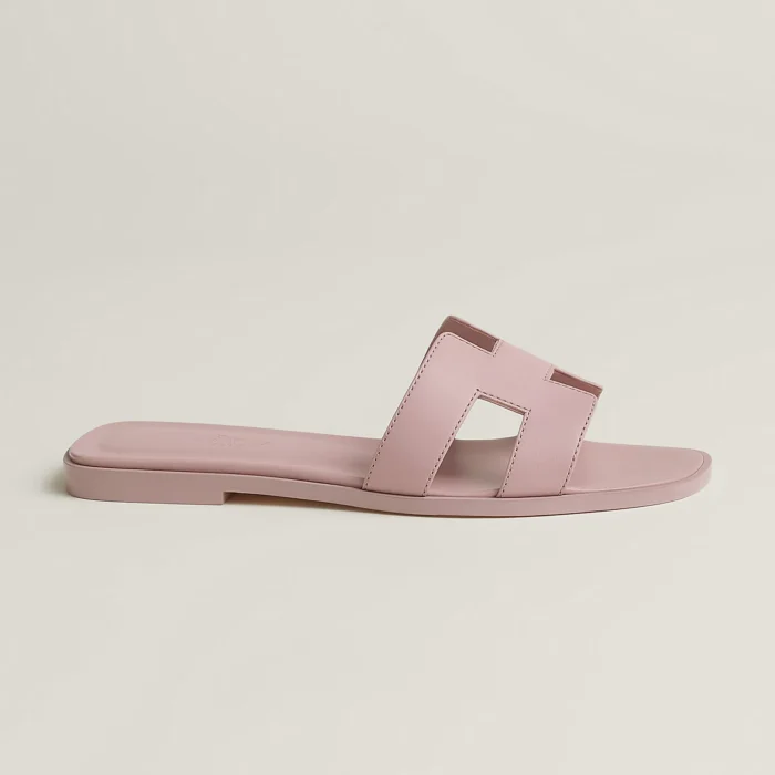Sandal in calfskin with iconic "H" cut-out detail - Image 2