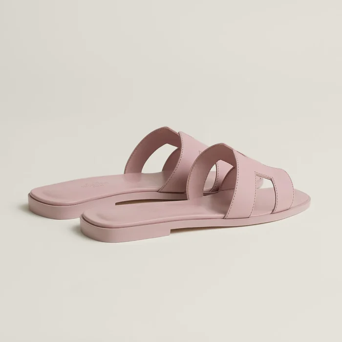 Sandal in calfskin with iconic "H" cut-out detail - Image 3